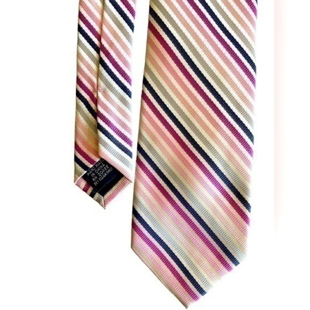 Pierre Cardin tie for men
Excellent condition
Color white/pink